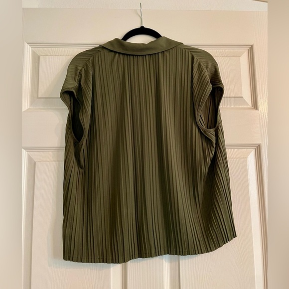 Olive Green Pleated Button-Up Blouse - Picture 3 of 3